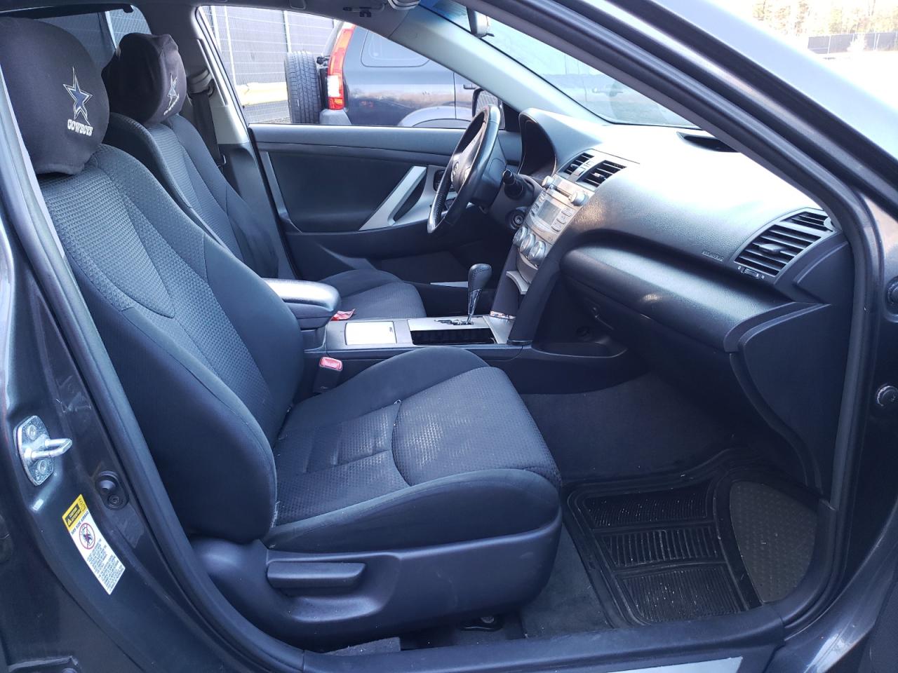 Photo 5 from auction – 2010 TOYOTA CAMRY BASE with VIN 4T1BF3EK2AU068020