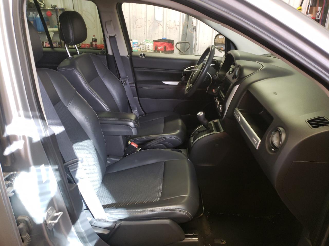 Photo 5 from auction – 2014 JEEP COMPASS LA with VIN 1C4NJDEB3ED792262