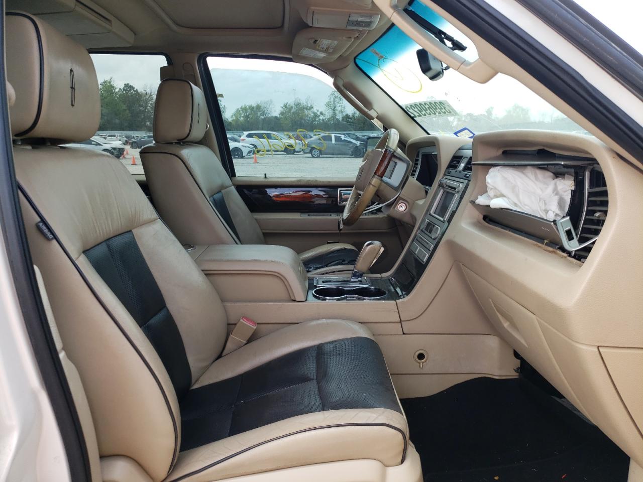 Фото 5 с аукциона – 2008 LINCOLN NAVIGATOR с VIN 5LMFL27508LJ09124