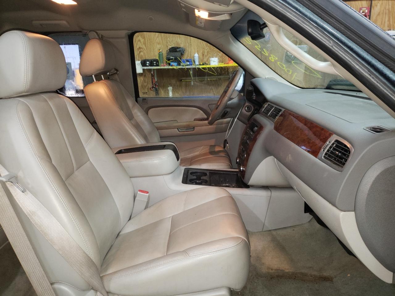 Photo 5 from auction – 2009 CHEVROLET SILVERADO with VIN 1GCEK39009Z276045