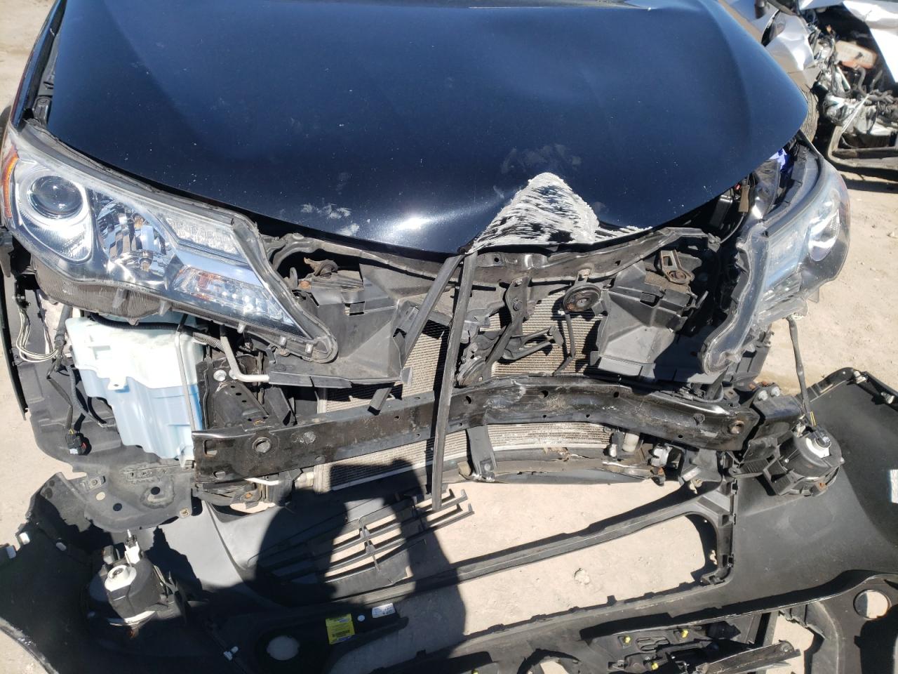 Photo 7 from auction – 2015 TOYOTA RAV4 LIMIT with VIN 2T3DFREV8FW306442