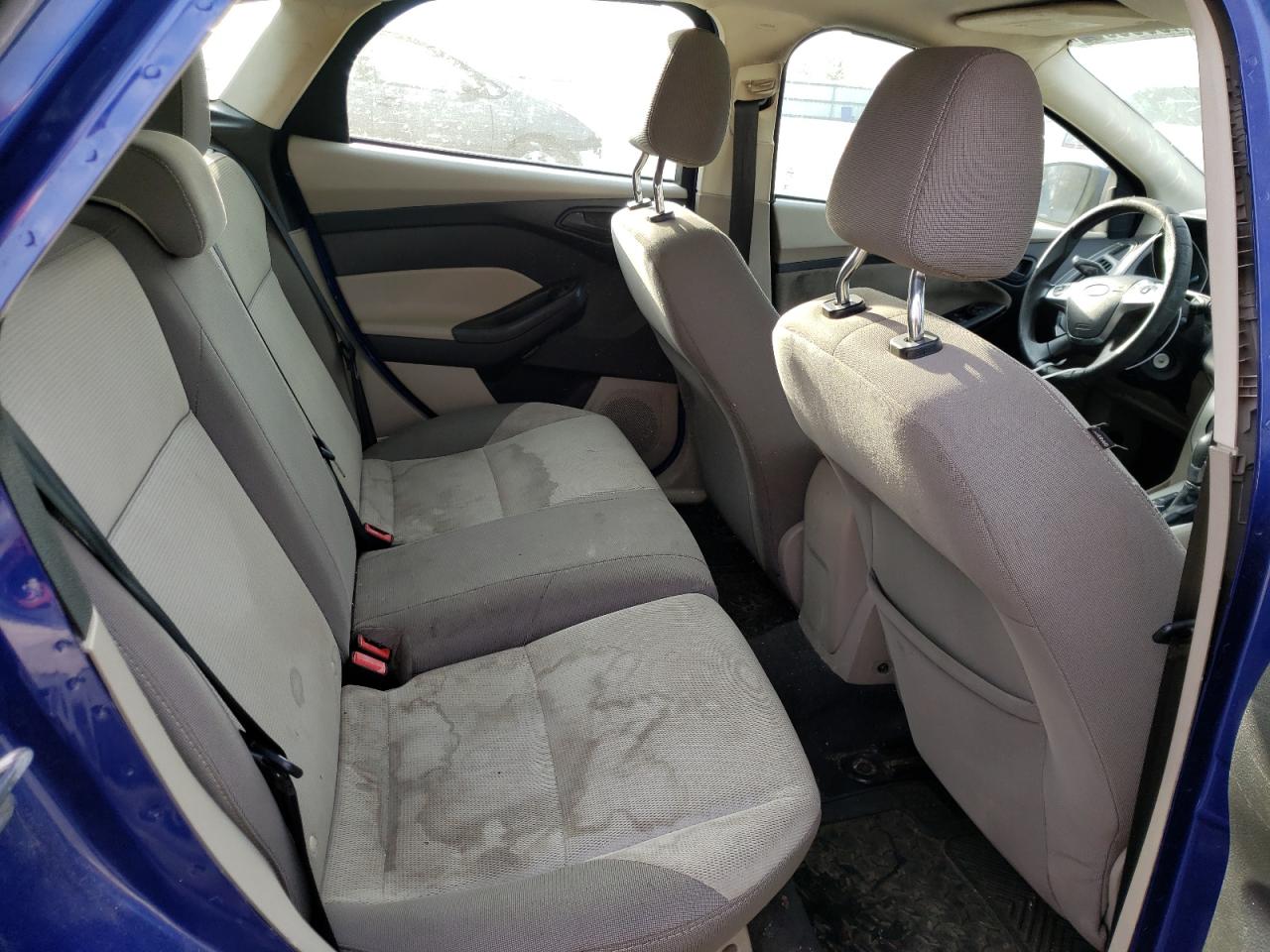 Photo 6 from auction – 2012 FORD FOCUS SE with VIN 1FAHP3K29CL266463