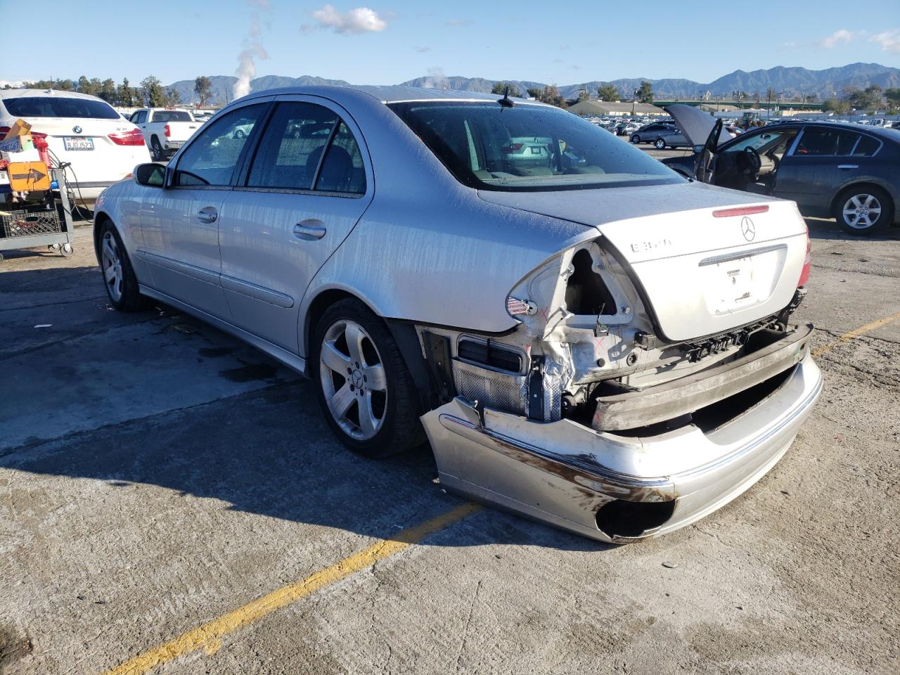Photo 3 from auction – 2005 MERCEDES-BENZ E 320 with VIN WDBUF65J05A713548