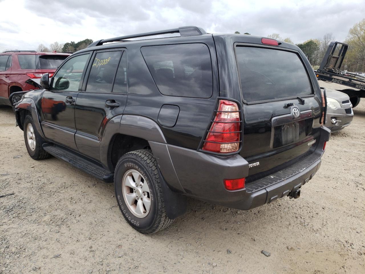Photo 3 from auction – 2003 TOYOTA 4RUNNER SR with VIN JTEZU14R030008075