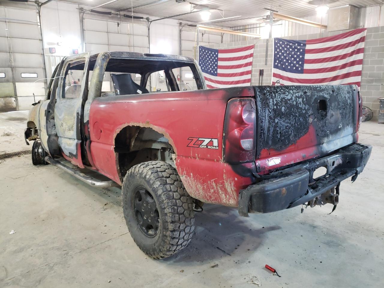 Photo 3 from auction – 2003 CHEVROLET SILVERADO with VIN 1GCEK19T93E329600