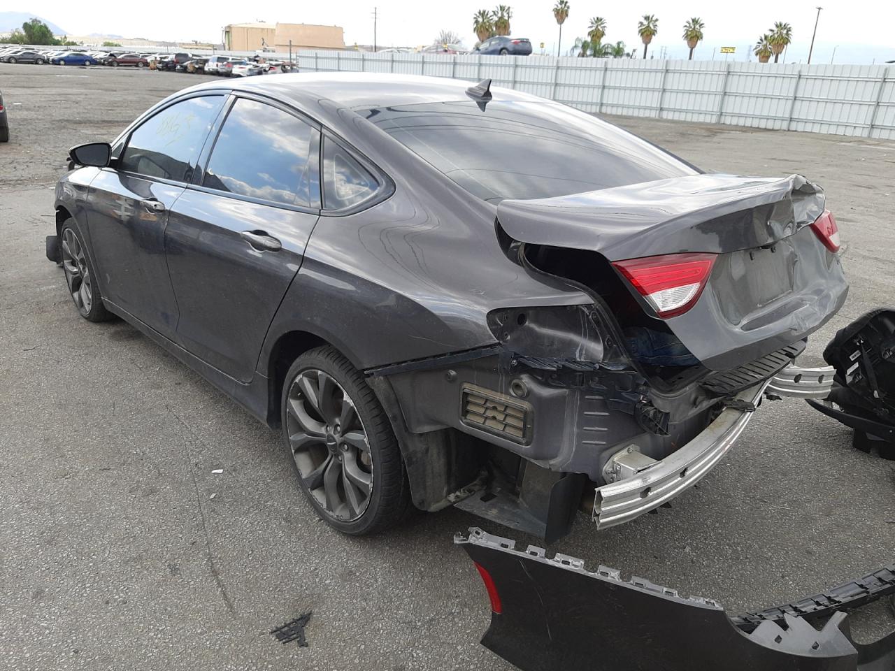 Photo 3 from auction – 2015 CHRYSLER 200 S with VIN 1C3CCCBG1FN581640