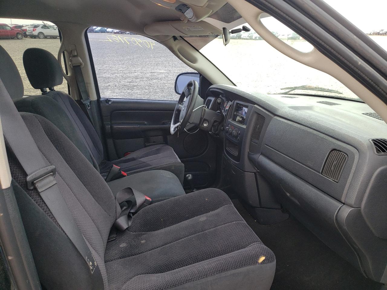 Photo 5 from auction – 2005 DODGE RAM 1500 S with VIN 1D7HU18N65J623496