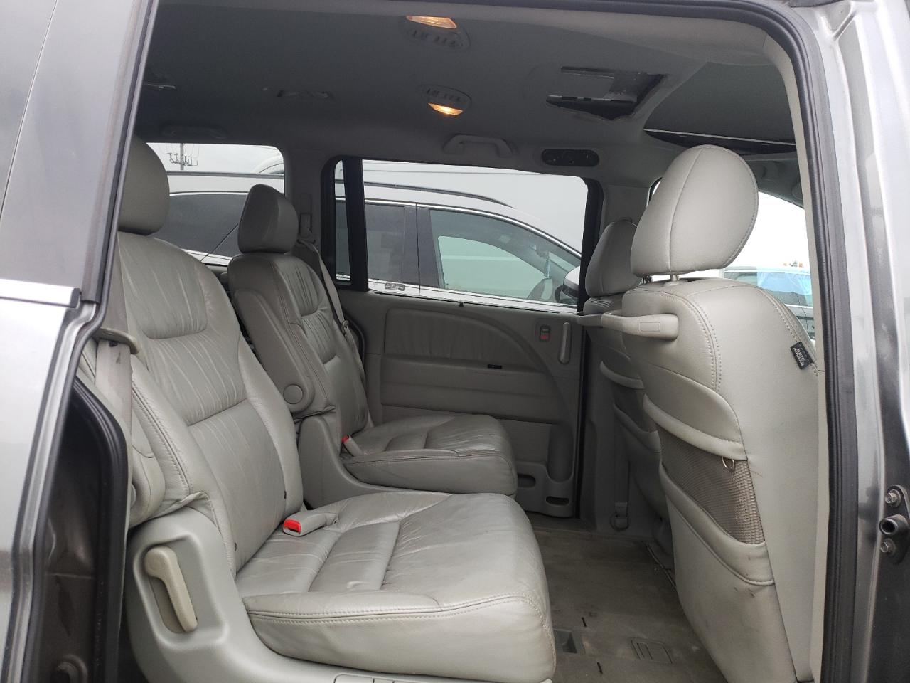 Photo 6 from auction – 2007 HONDA ODYSSEY EX with VIN 5FNRL38637B454134