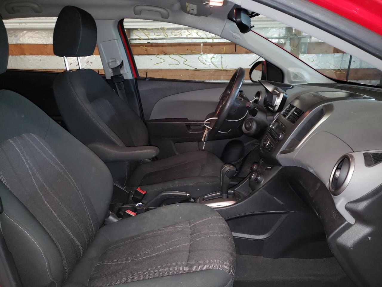 Photo 5 from auction – 2012 CHEVROLET SONIC LT with VIN 1G1JC6SH7C4126671