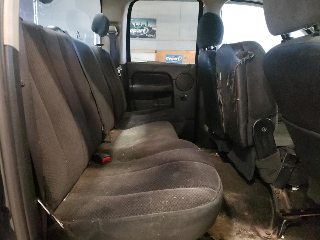 Photo 6 from auction – 2005 DODGE RAM 1500 S with VIN 1D7HU18N05S106785