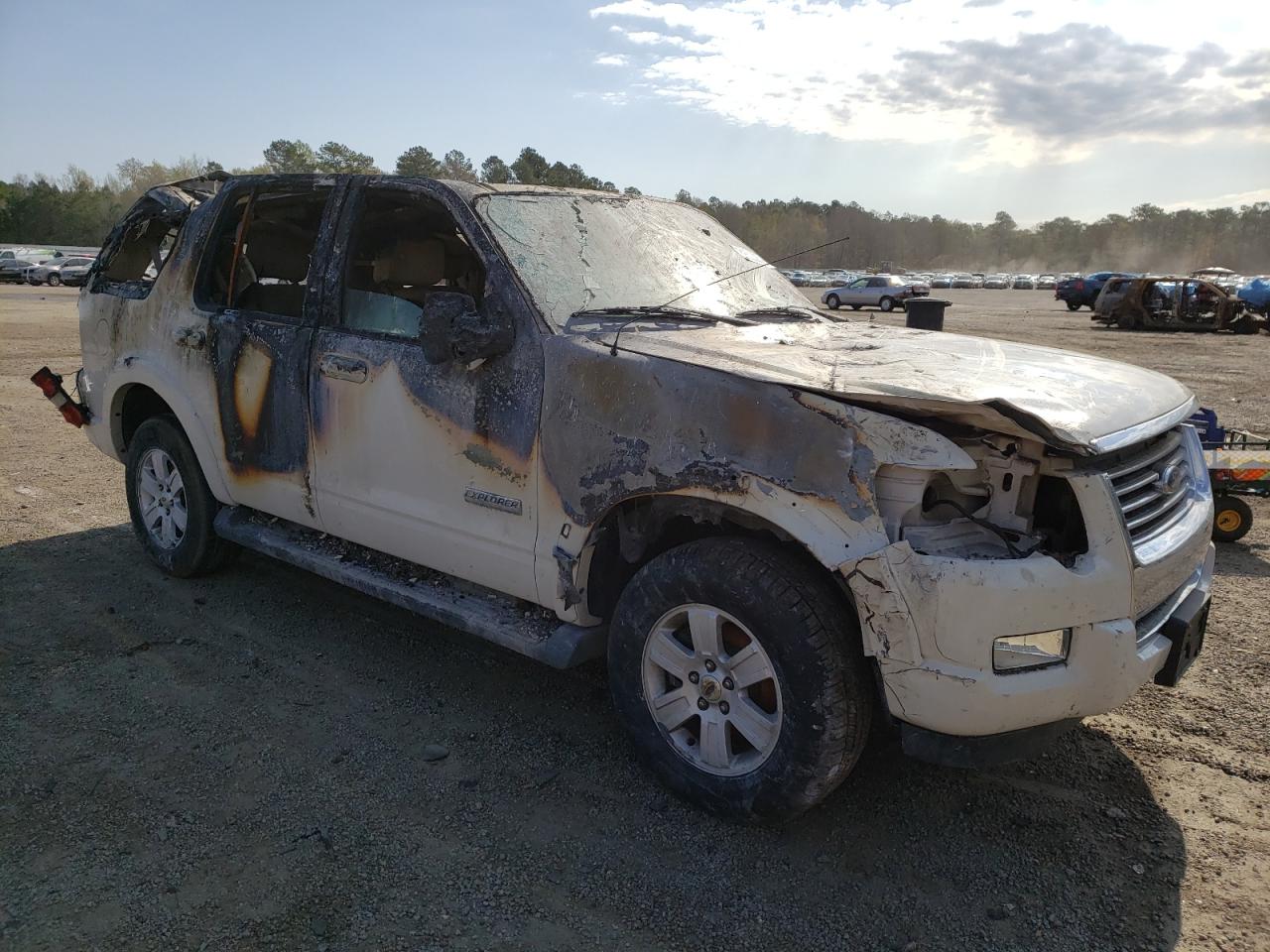 Photo 9 from auction – 2008 FORD EXPLORER X with VIN 1FMEU63EX8UB33210
