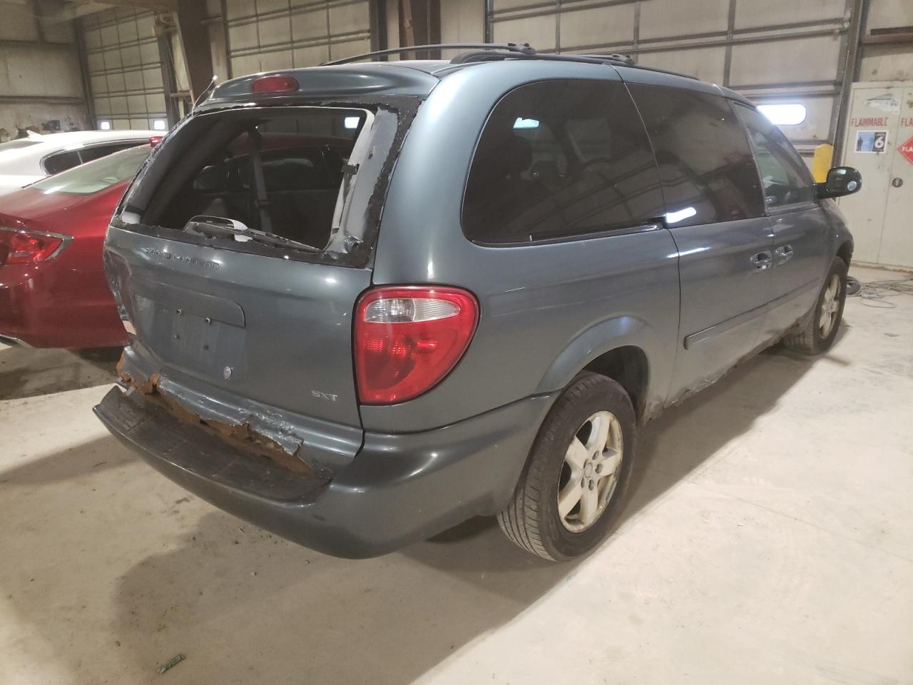 Photo 4 from auction – 2007 DODGE GRAND CARA with VIN 2D4GP44L77R188024