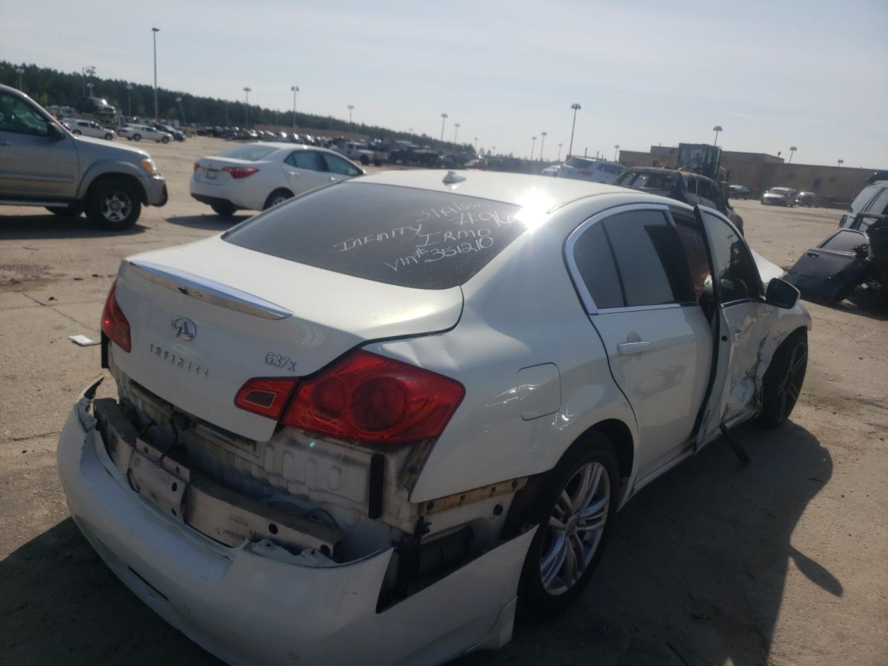 Photo 4 from auction – 2011 INFINITI G37 with VIN JN1CV6AR3BM351210