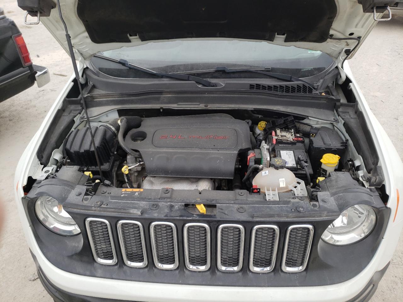 Foto 7 de la subasta – 2017 JEEP RENEGADE con VIN ZACCJBBB3HPF15021