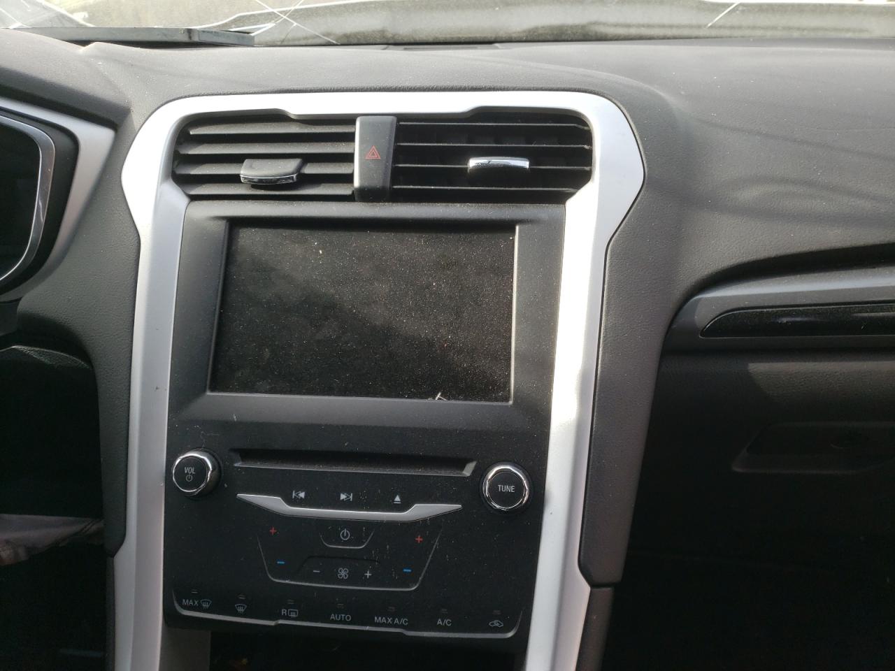 Photo 9 from auction – 2014 FORD FUSION SE with VIN 1FA6P0HDXE5350782