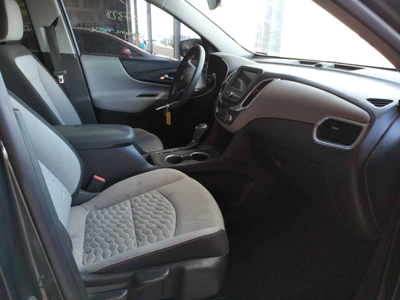 Photo 5 from auction – 2019 CHEVROLET EQUINOX LS with VIN 3GNAXHEV5KS595644