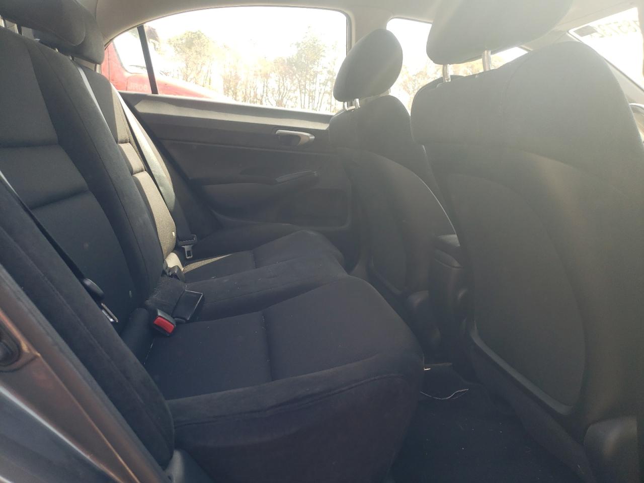 Photo 6 from auction – 2011 HONDA CIVIC LX-S with VIN 19XFA1F67BE009569