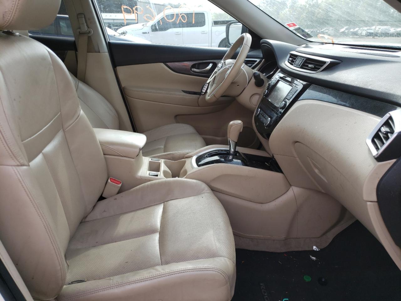 Photo 5 from auction – 2015 NISSAN ROGUE S with VIN 5N1AT2MT7FC811583