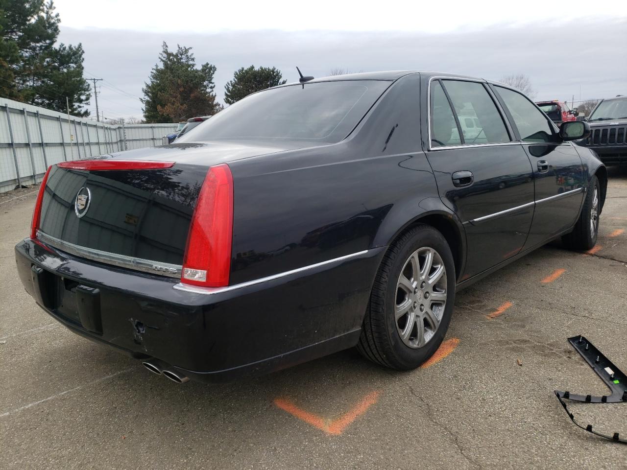 Photo 4 from auction – 2008 CADILLAC DTS with VIN 1G6KD57Y88U150595