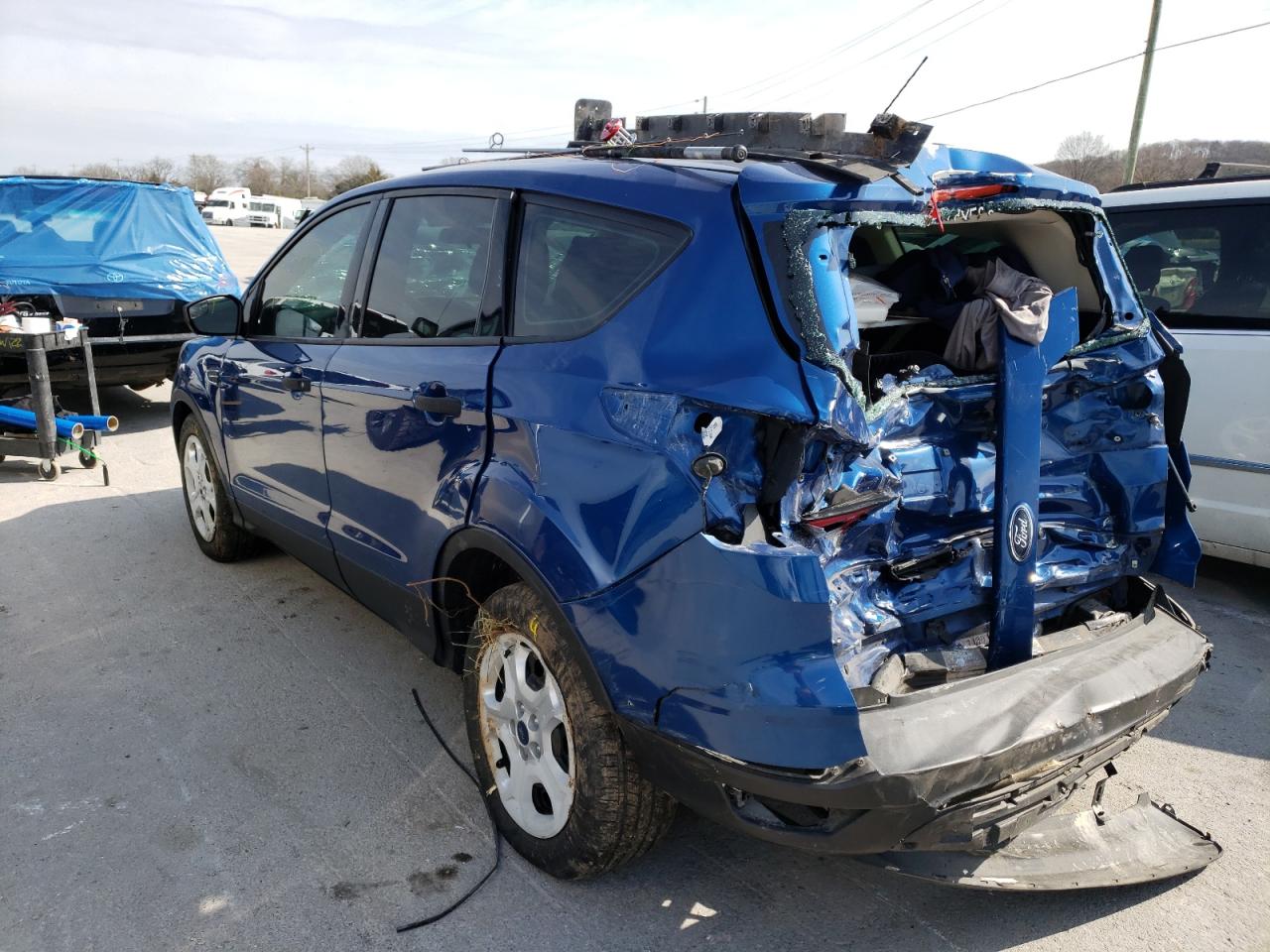 Photo 3 from auction – 2017 FORD ESCAPE S with VIN 1FMCU0F74HUD84418