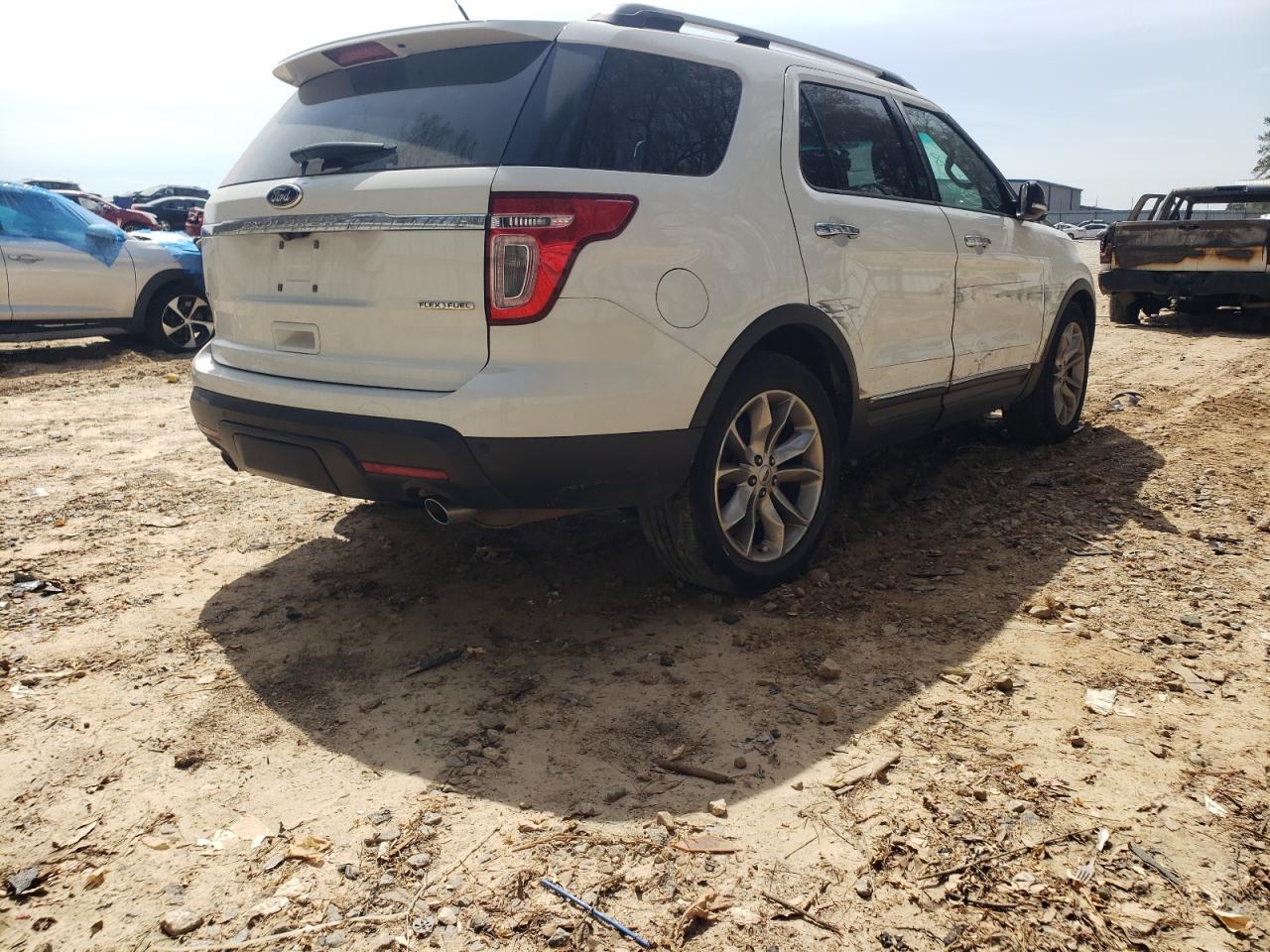 Photo 4 from auction – 2013 FORD EXPLORER X with VIN 1FM5K7D81DGB31648