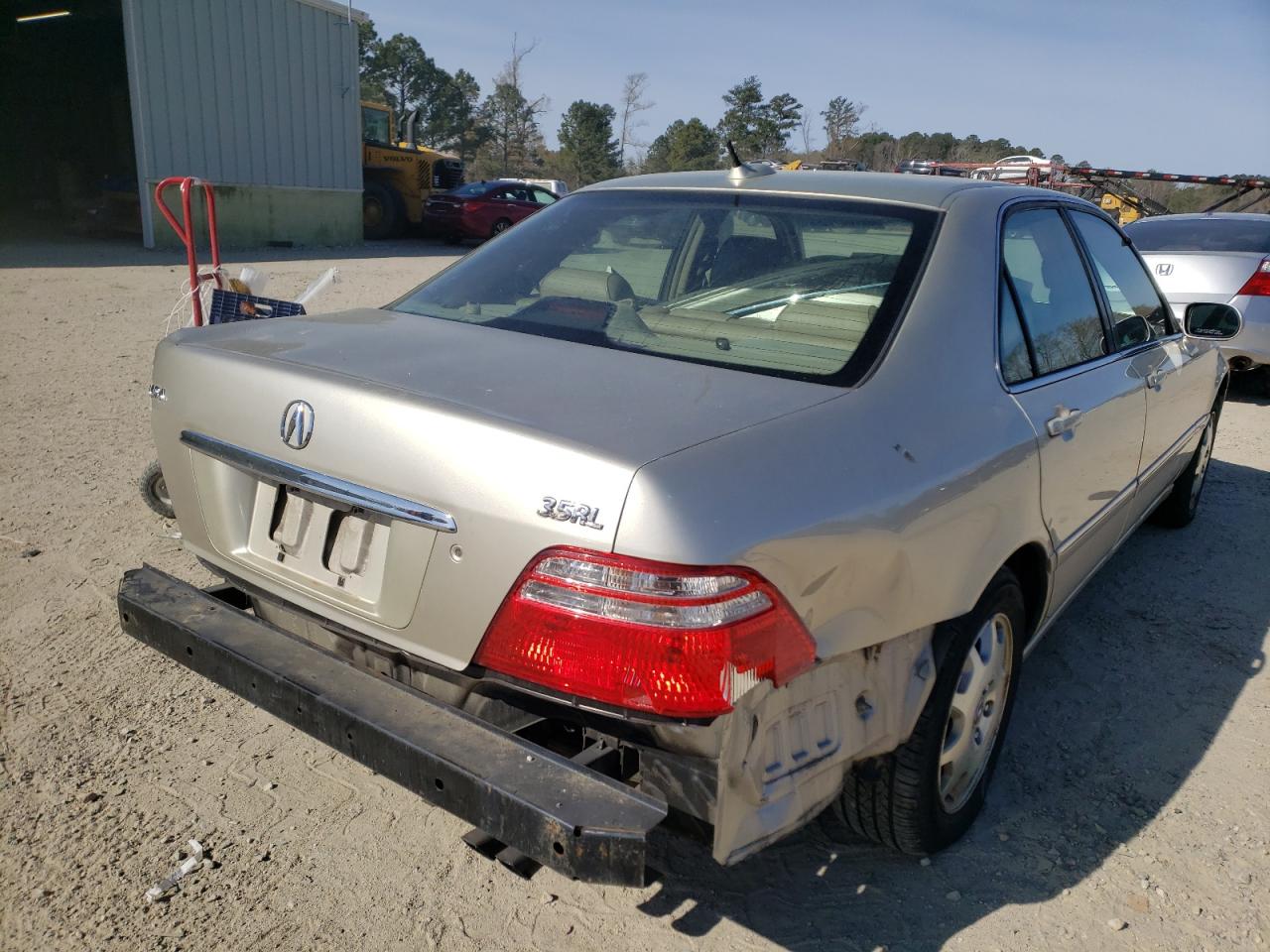 Photo 4 from auction – 2004 ACURA 3.5RL with VIN JH4KA96614C003837
