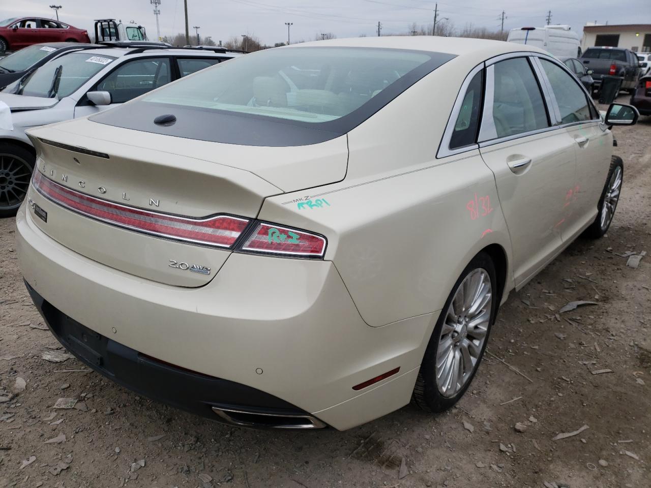 Photo 4 from auction – 2014 LINCOLN MKZ with VIN 3LN6L2J92ER808024