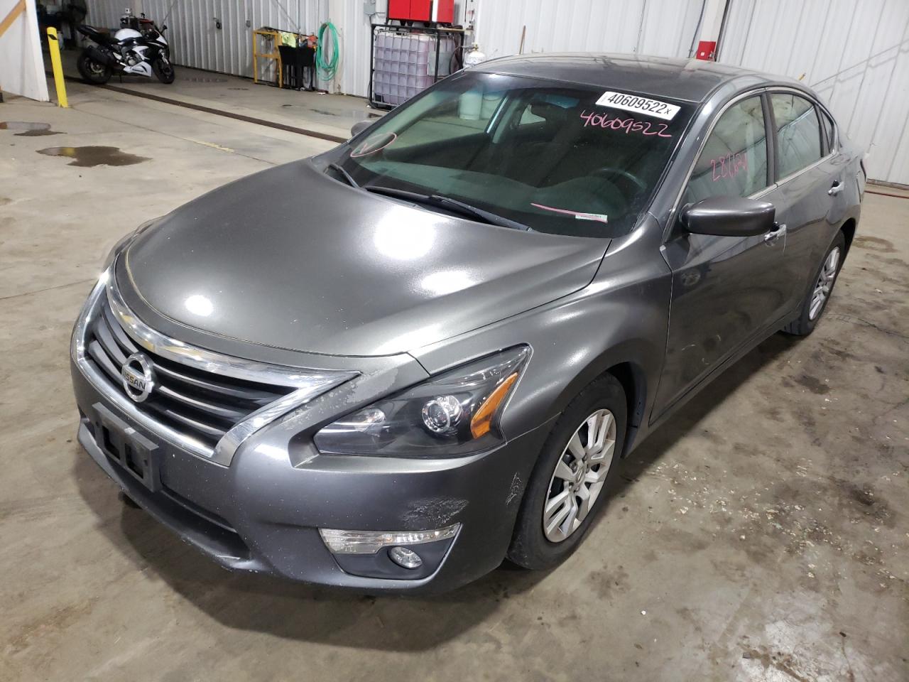 Photo 2 from auction – 2014 NISSAN UK with VIN 1N4AL3AP3EN332524