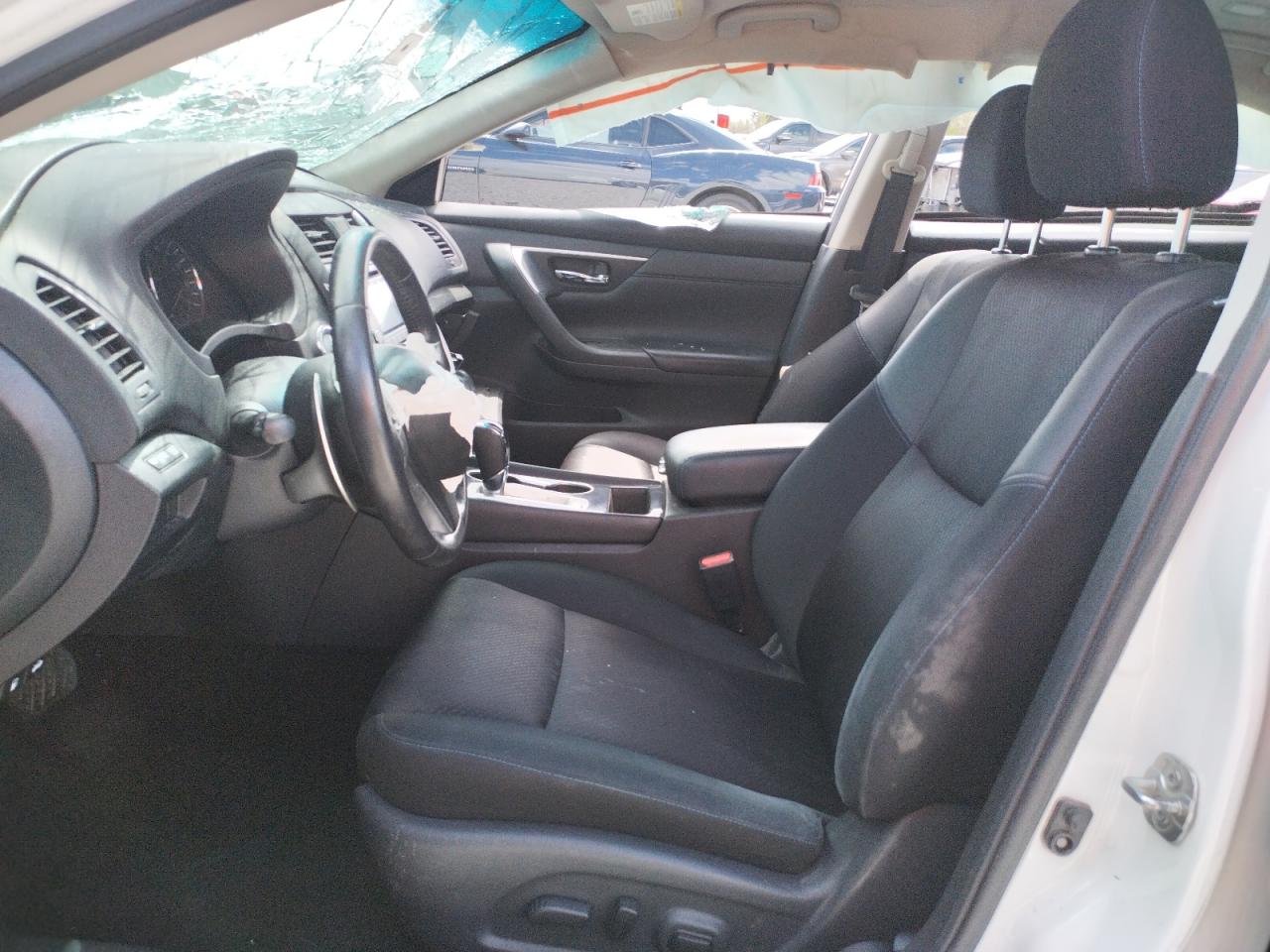 Photo 5 from auction – 2018 NISSAN ALTIMA 2.5 with VIN 1N4AL3AP2JC153901