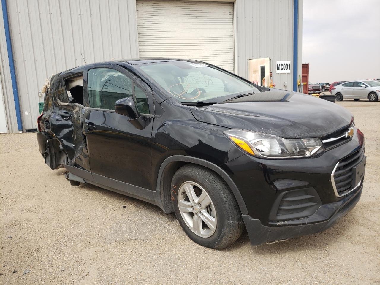 CHEVROLET TRAX LS 2020 with VIN KL7CJKSB6LB044000 - Photo from auction