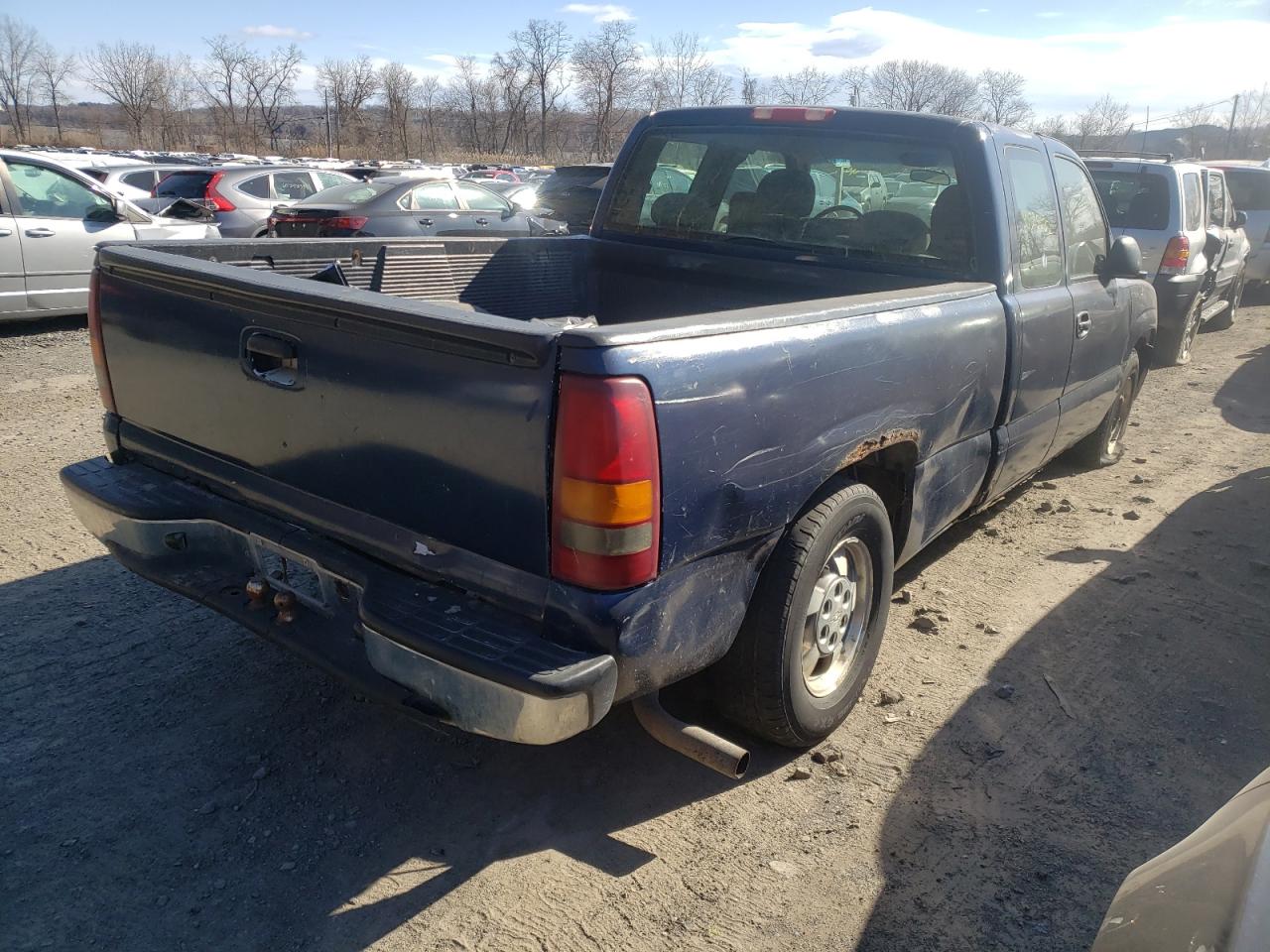 Photo 4 from auction – 2001 CHEVROLET SILVERADO with VIN 2GCEC19VX11145683