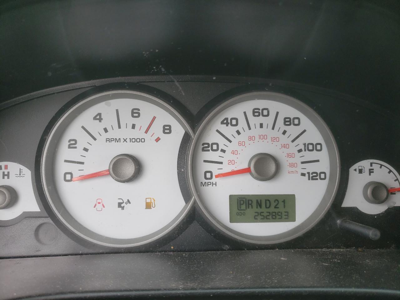 Photo 8 from auction – 2006 FORD ESCAPE with VIN 1FMYU03Z26KA06361