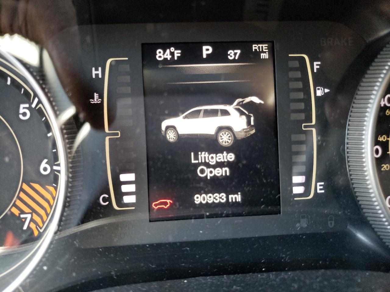 Photo 8 from auction – 2015 JEEP CHEROKEE S with VIN 1C4PJLAB5FW631278