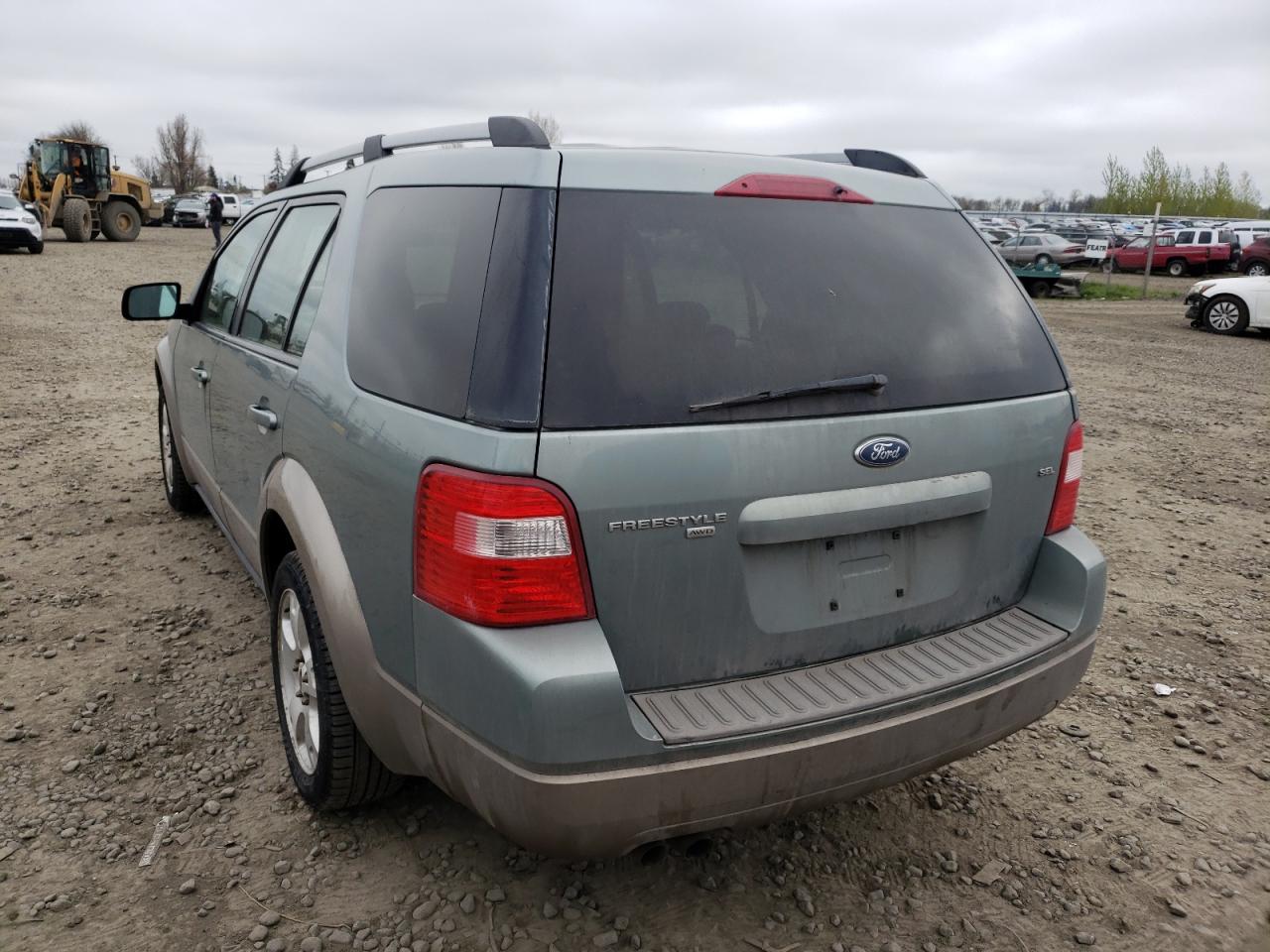Photo 3 from auction – 2005 FORD FREESTYLE with VIN 1FMDK05135GA03661
