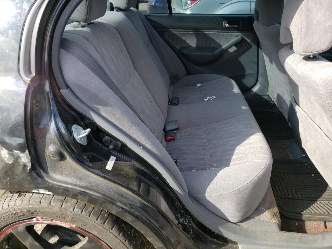 Photo 6 from auction – 2005 HONDA CIVIC LX with VIN JHMES16545S006581