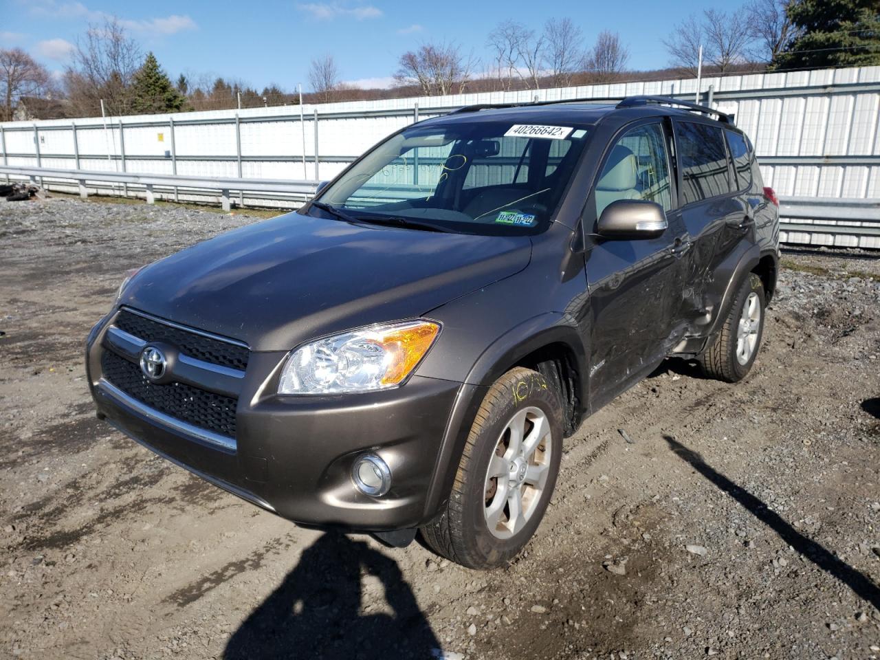 Photo 2 from auction – 2012 TOYOTA RAV4 LIMIT with VIN 2T3DF4DVXCW246566