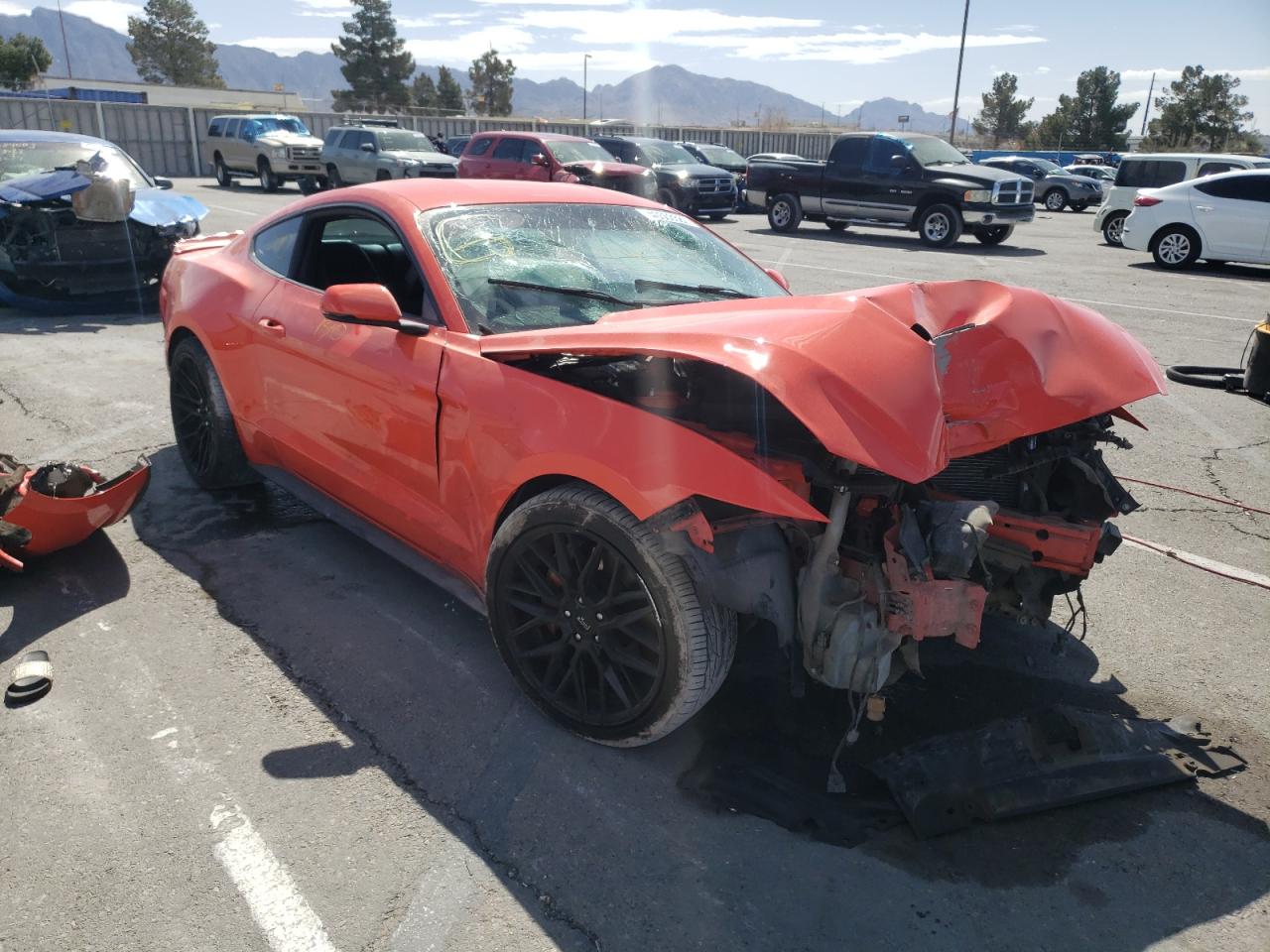 FORD MUSTANG 2015 with VIN 1FA6P8TH5F5318316 - Photo from auction