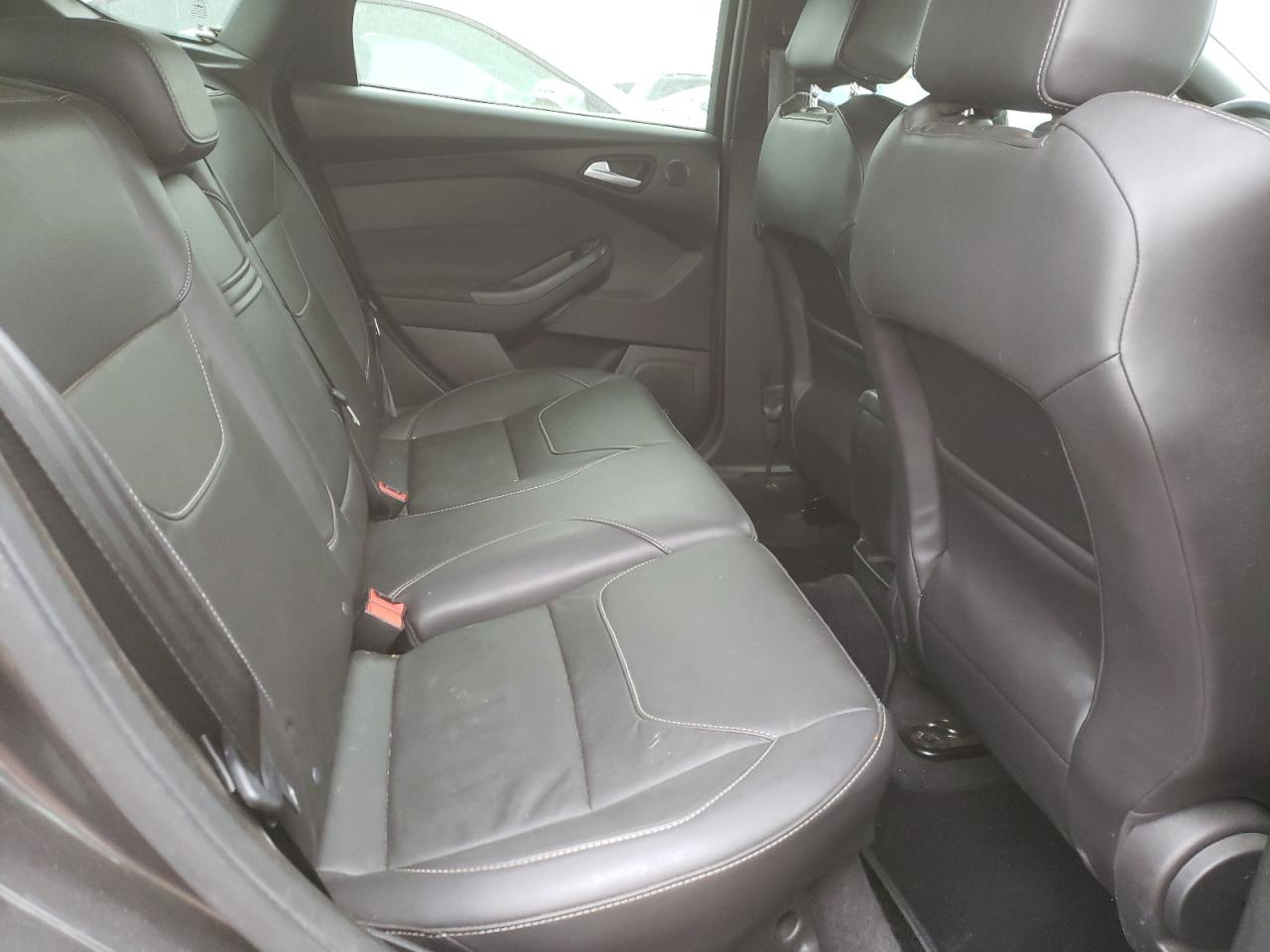 Photo 6 from auction – 2016 FORD FOCUS ST with VIN 1FADP3L96GL258210