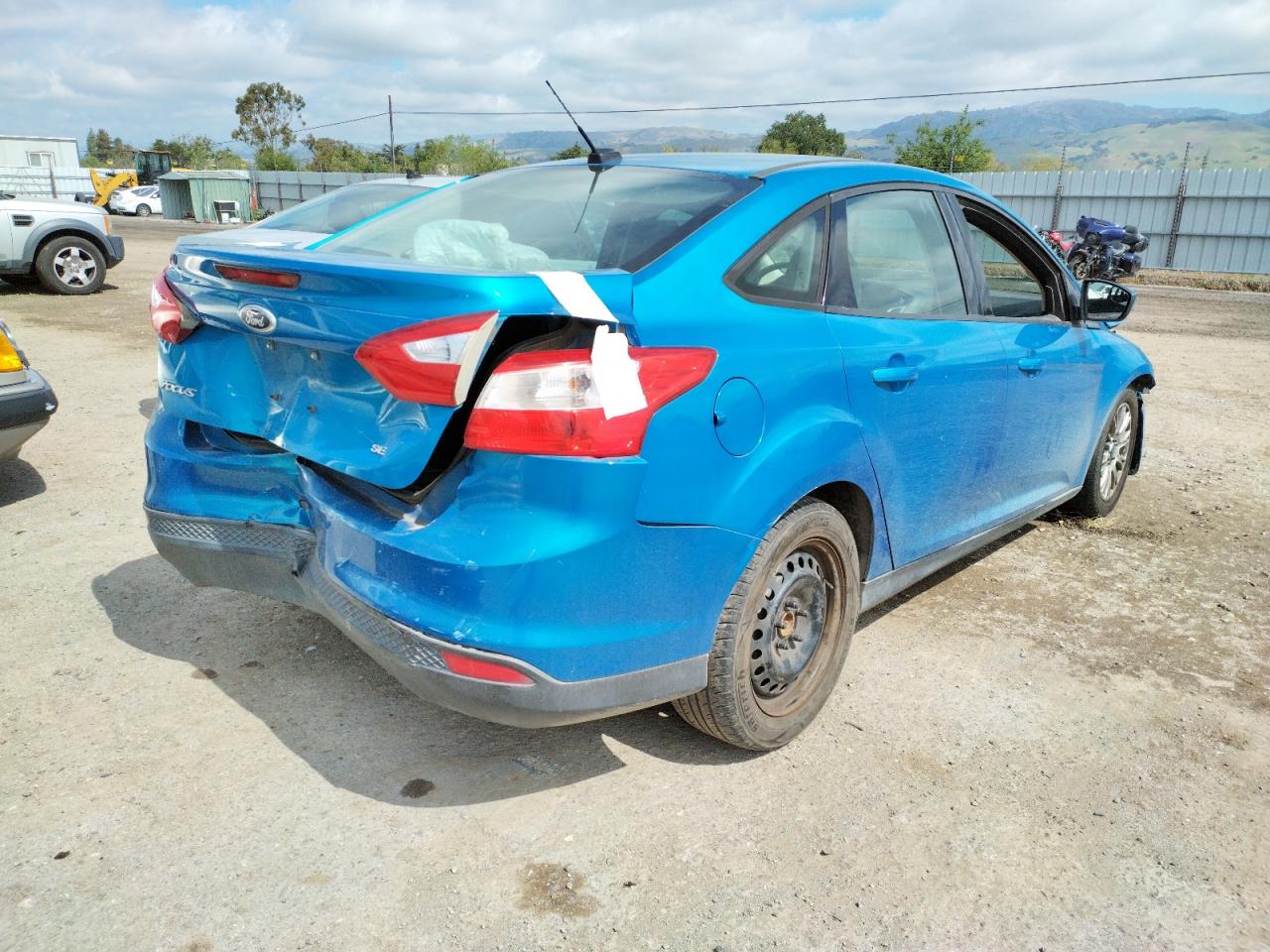 Photo 4 from auction – 2012 FORD FOCUS SE with VIN 1FAHP3F26CL394699