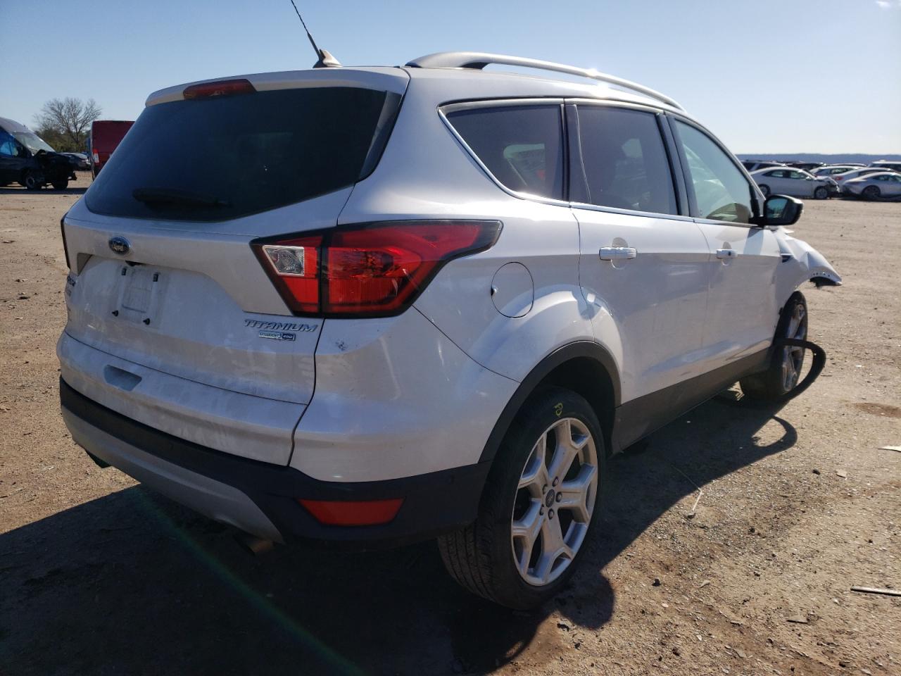 Photo 4 from auction – 2019 FORD ESCAPE TIT with VIN 1FMCU9J9XKUB92926