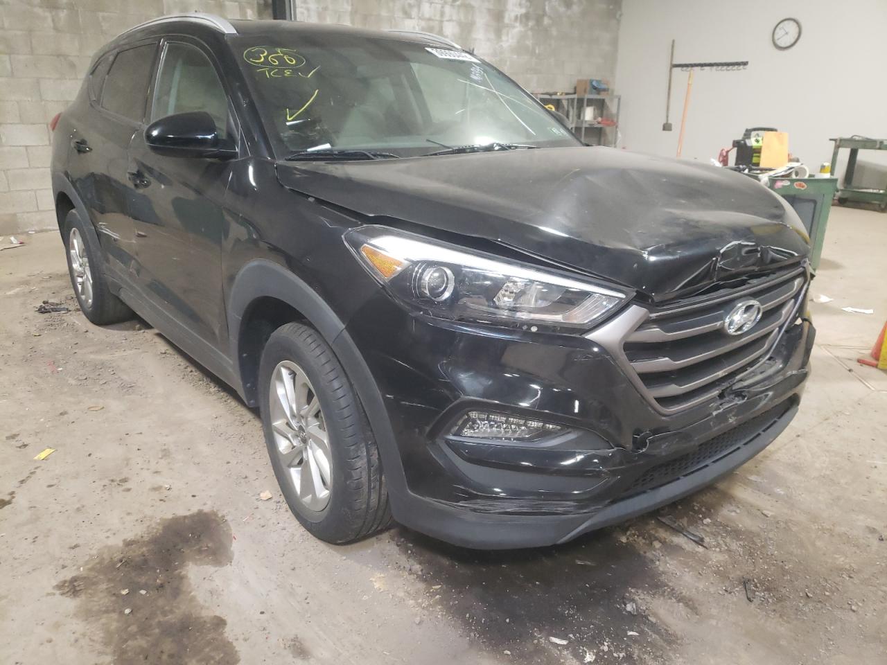 HYUNDAI TUCSON LIM 2016 with VIN KM8J3CA48GU105060 - Photo from auction