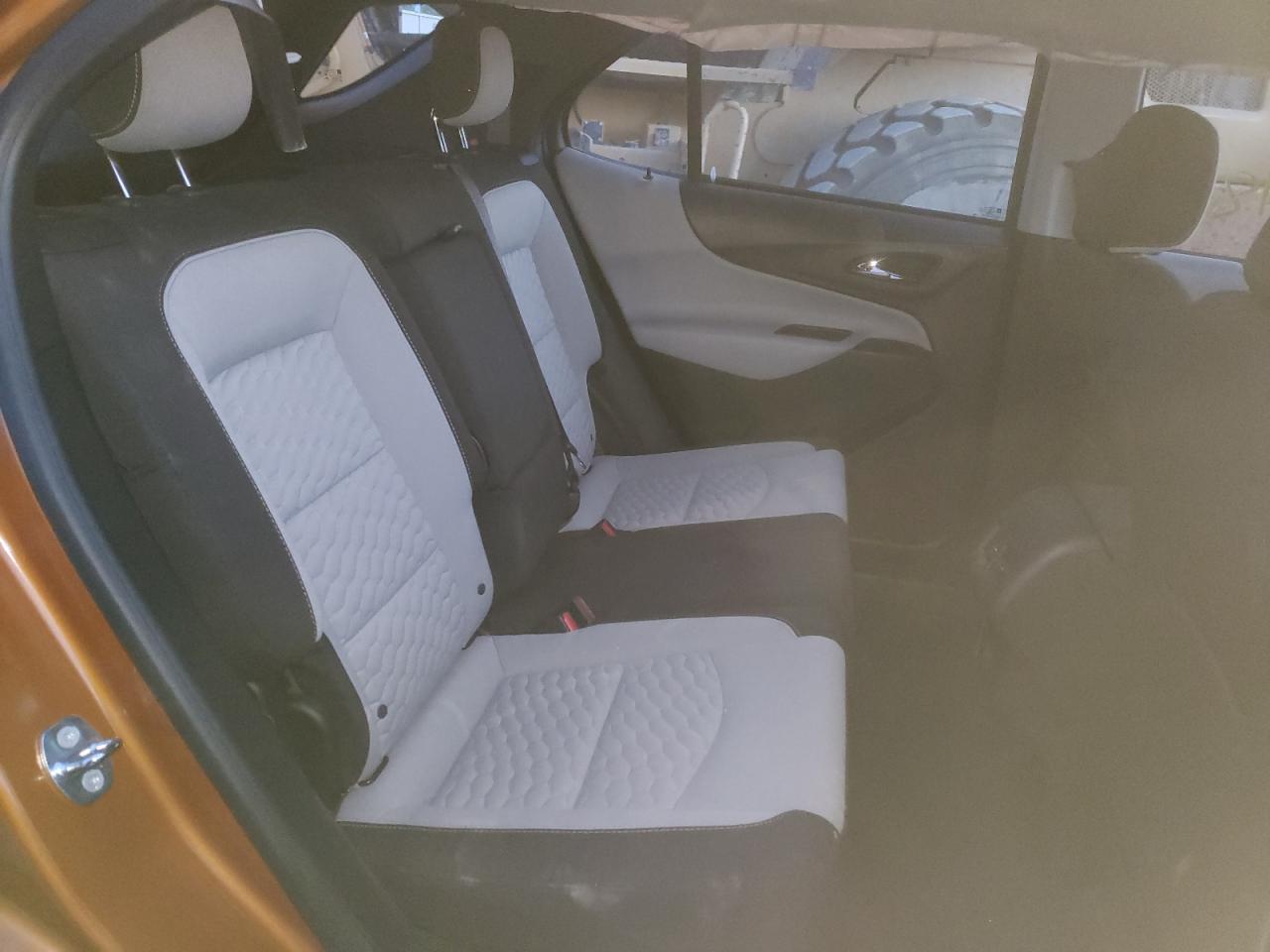 Photo 6 from auction – 2018 CHEVROLET EQUINOX LS with VIN 2GNAXHEV4J6141057