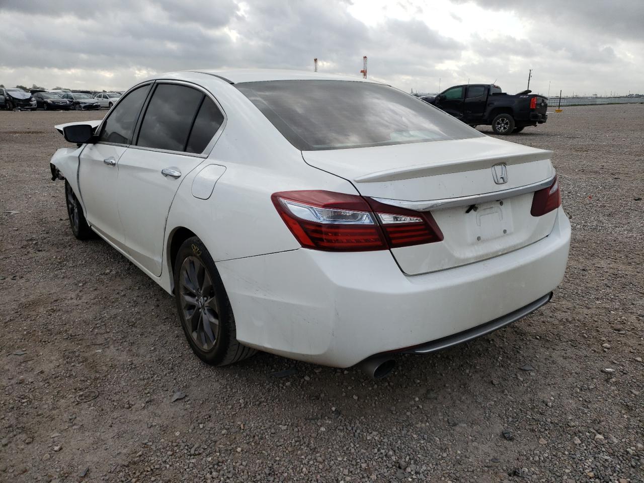 Photo 3 from auction – 2015 HONDA ACCORD SPO with VIN 1HGCR2F53FA044998