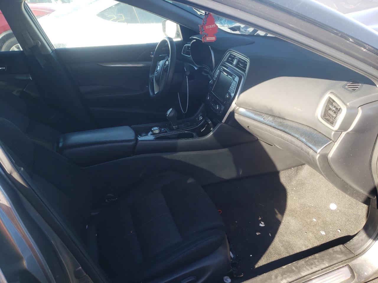 Photo 5 from auction – 2019 NISSAN MAXIMA S with VIN 1N4AA6AV1KC367835