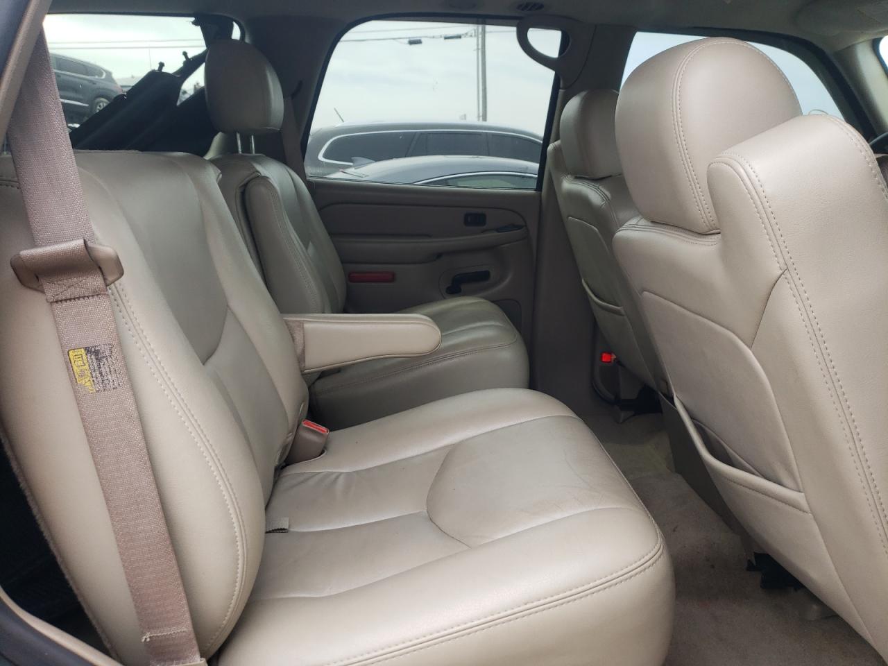 Photo 6 from auction – 2005 GMC YUKON with VIN 1GKEC13T55J153133