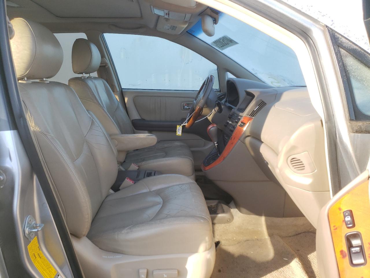 Photo 5 from auction – 2003 LEXUS RX 300 with VIN JTJHF10U630296038