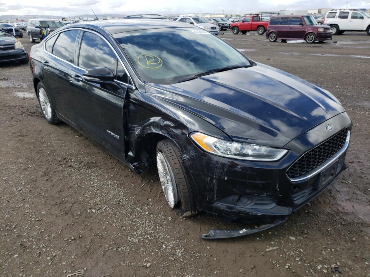 FORD FUSION SE 2015 with VIN 3FA6P0LU9FR253286 - Photo from auction