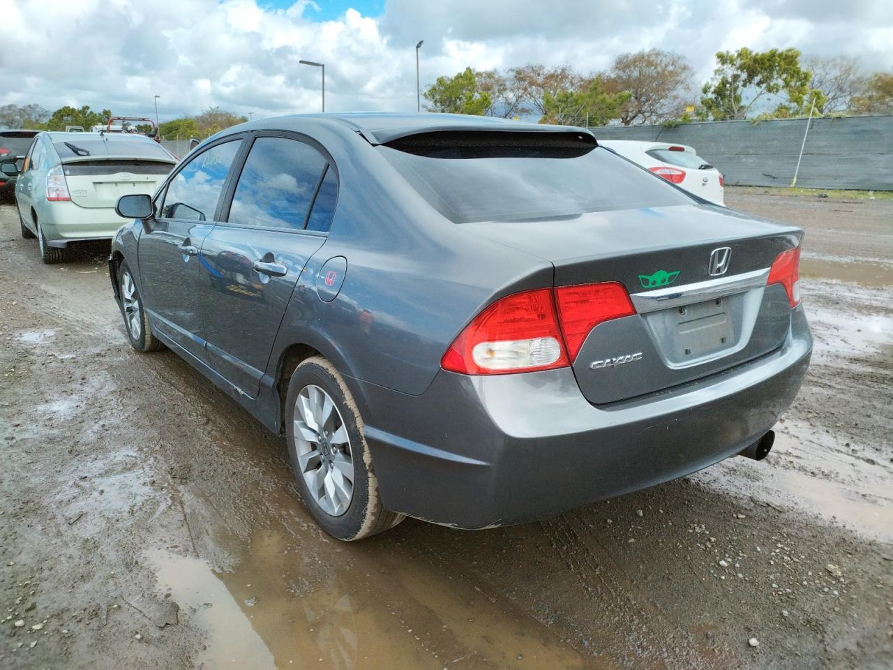 Photo 3 from auction – 2010 HONDA CIVIC EX with VIN 19XFA1F83AE026868