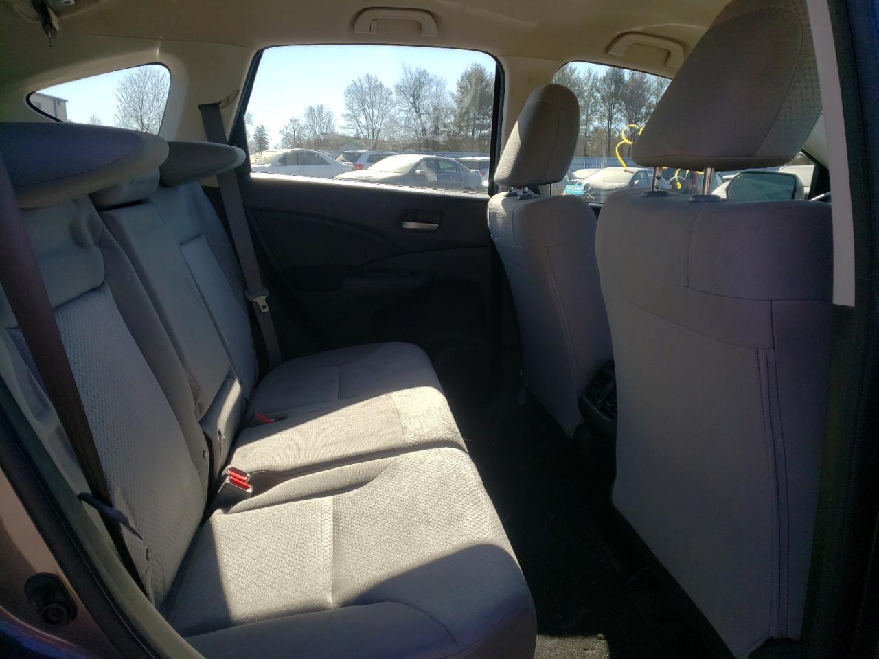 Photo 6 from auction – 2015 HONDA CR-V LX with VIN 3CZRM3H34FG702543