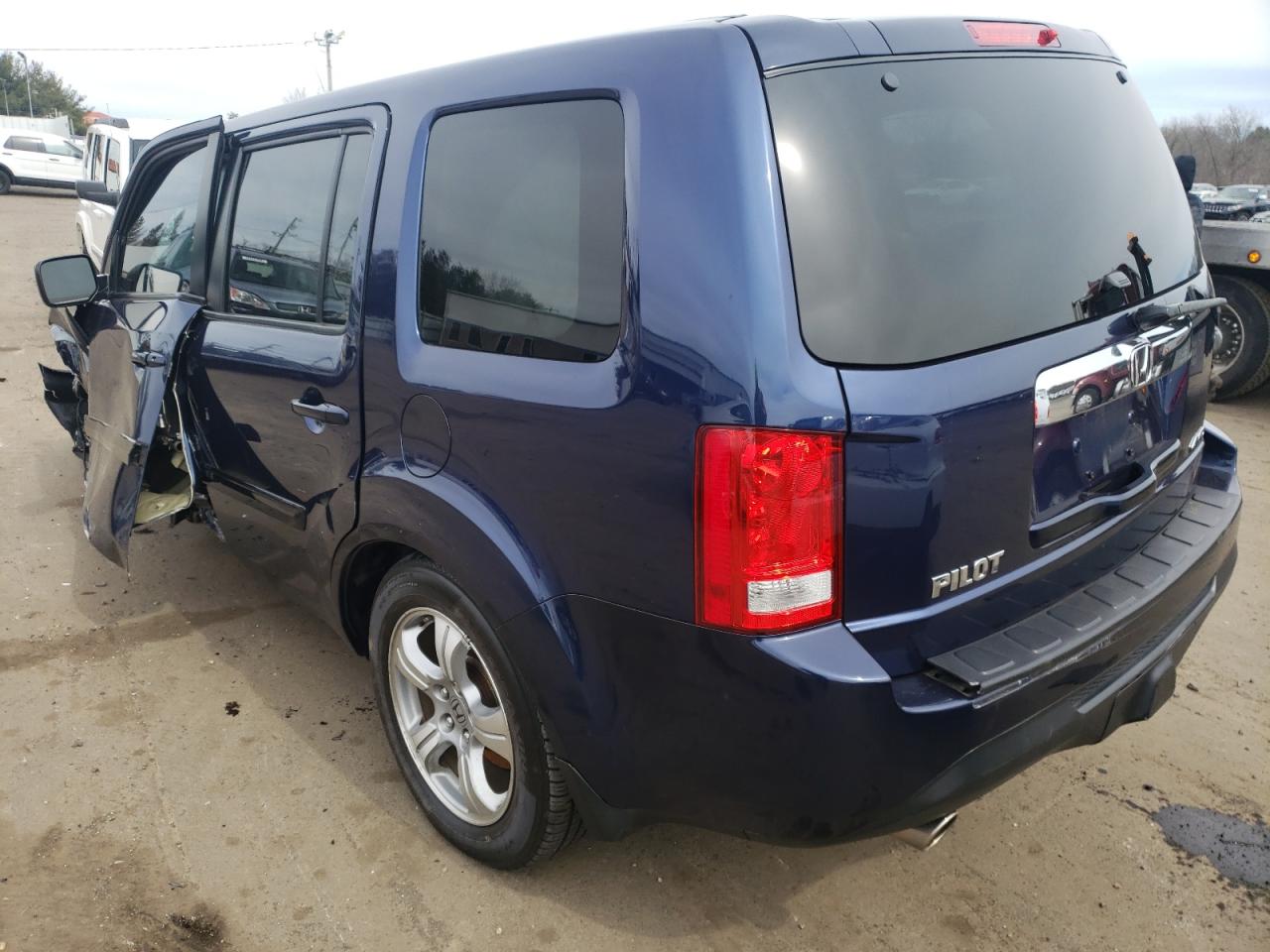 Photo 3 from auction – 2015 HONDA PILOT EXL with VIN 5FNYF4H51FB044088